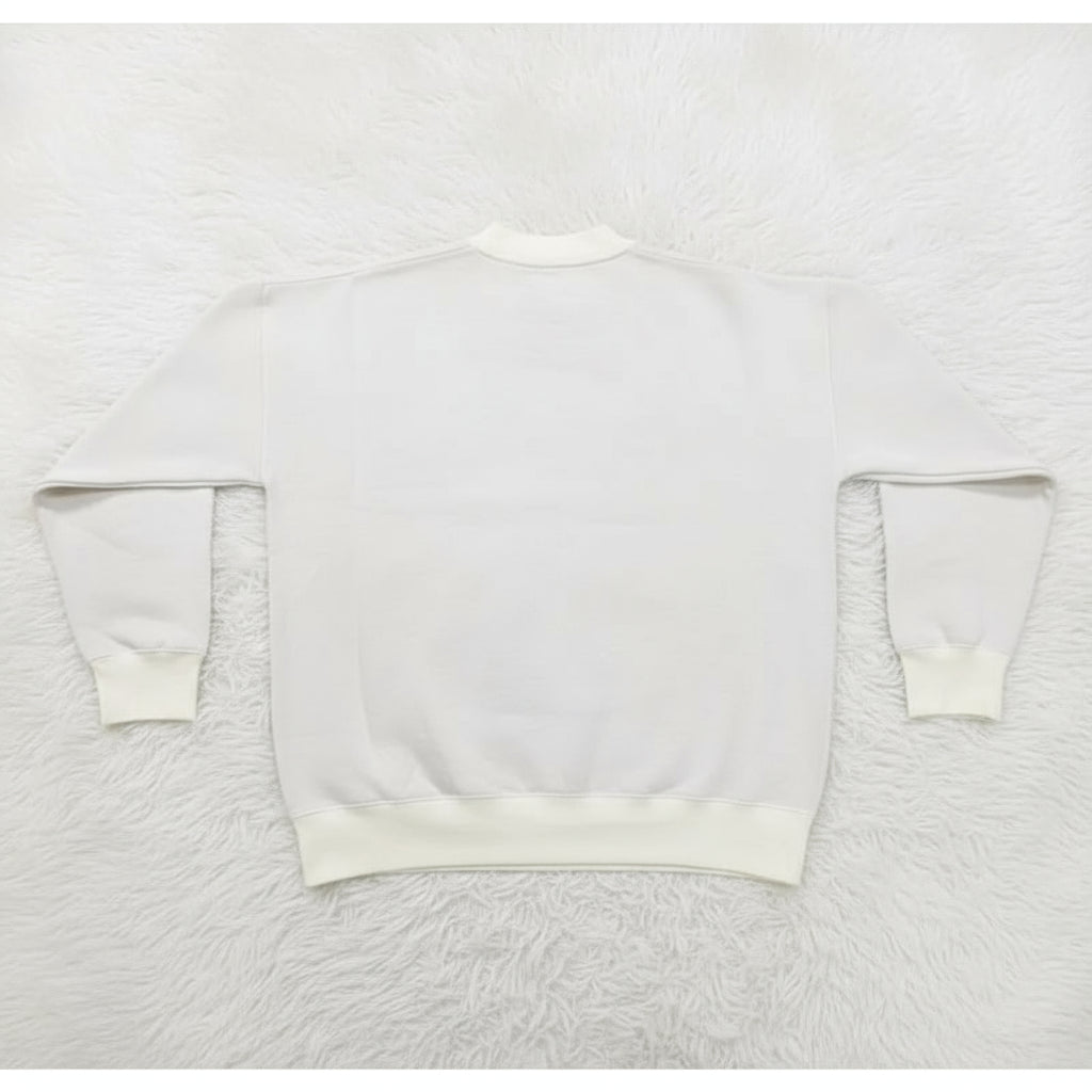 Bold meets surreal sweter